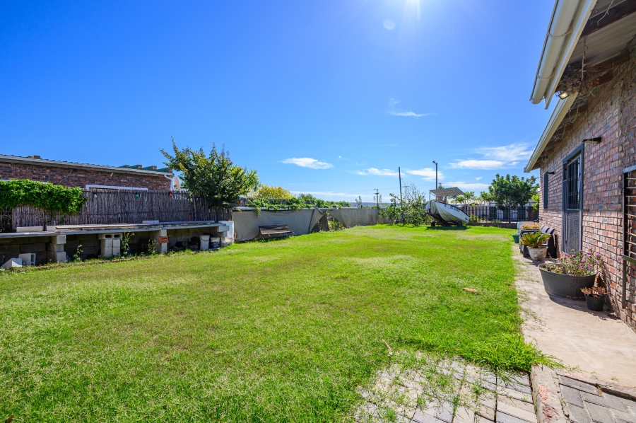 4 Bedroom Property for Sale in Cannonville Eastern Cape